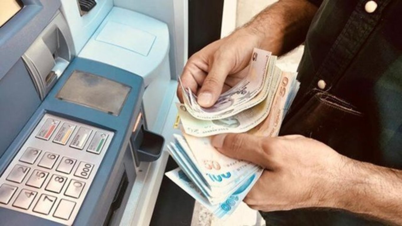 EMEKLİ MAAŞLARI VE BAYRAM İKRAMİYELERİ BU HAFTA HESAPLARA YATIRILACAK