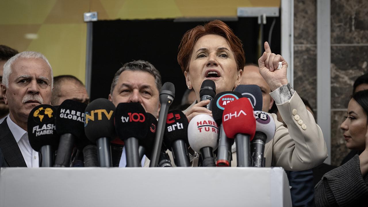 AKŞENER: "ÜLKEMİZİN 21 TRİLYON DOLARLIK TİCARET HACMİ VAR."