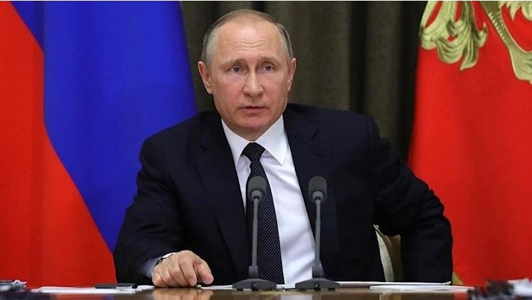 PUTİN, RUS PETROLÜNE TAVAN FİYAT UYGULAYANLARA PETROL SATIŞINI YASAKLADI